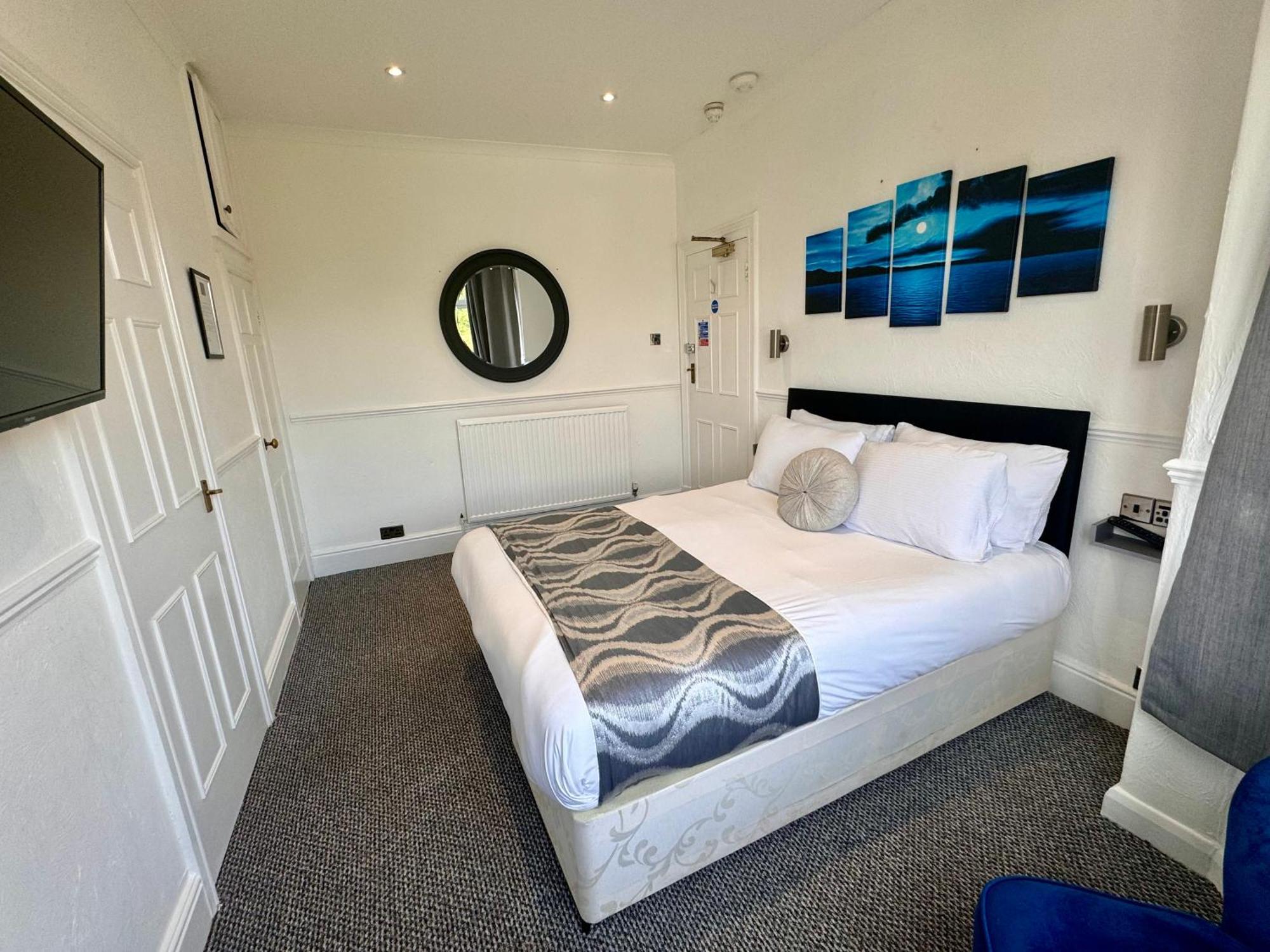 Charnwood Regency Guest House Loughborough Exterior photo