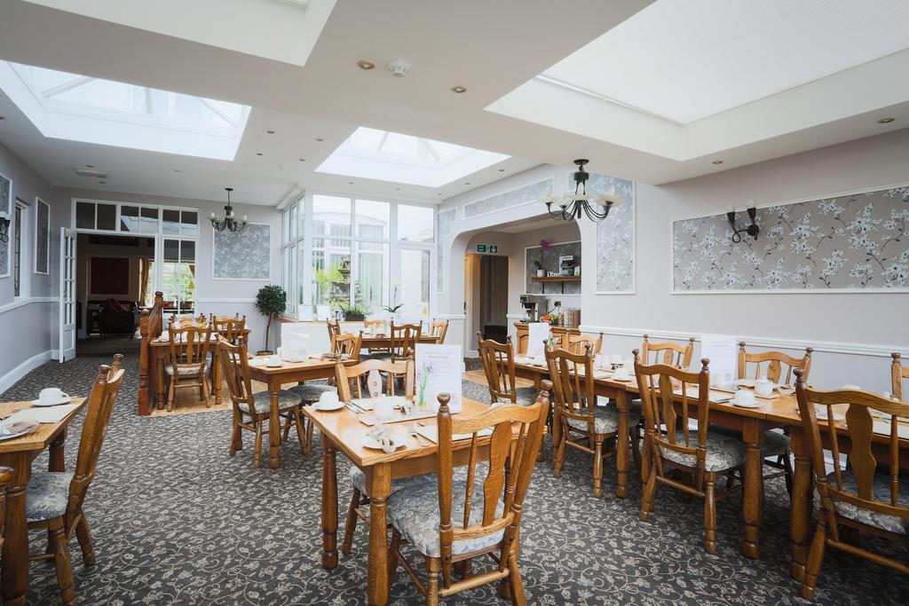 Charnwood Regency Guest House Loughborough Exterior photo